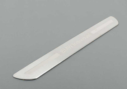 Embellecedor de entrada en acero inoxidable derecho OEM 51478024114 para BMW E52 (Z8). Original BMW.