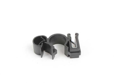 OEM hose line clip 61677132831 for BMW E81, E82, E87, E88, F20, F21, G42, G87, E90, E91, E92, E93, F30, F31, F34, F35, G20, G21, G28, G80, G81 , F32, F33, F36, F82, G22, G23, G26, G82, G83, E84, E89, I01, I12, I15, I20. Original BMW.