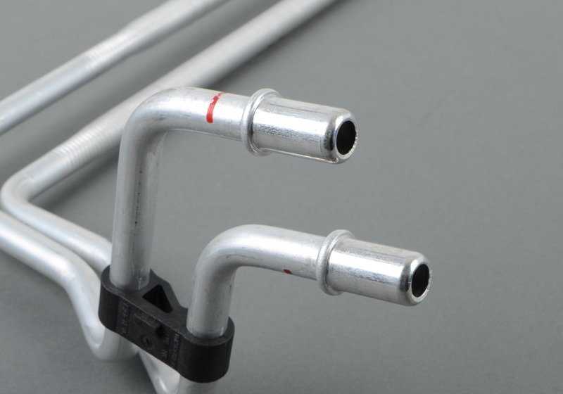 Assisted steering pipe 17107836857 for BMW Z4 E85, E86. Original component of the address system. Original BMW spare.