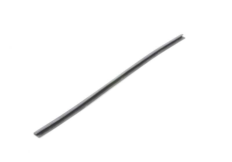 Goma de sellado OEM 51131906568 para BMW E30 (316i todos los modelos). Original BMW. Ideal para embellecedores exteriores o rejillas delanteras.