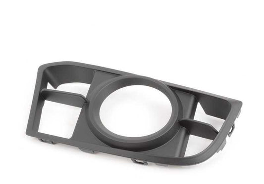 Right air input grid 51118059002 for BMW F10 and F11. Compatible with 518D and 520D versions. Original BMW replacement.