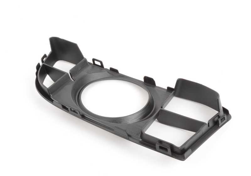 Right air input grid 51118059002 for BMW F10 and F11. Compatible with 518D and 520D versions. Original BMW replacement.
