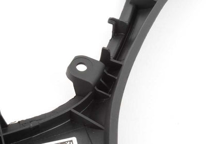 Tapa embellecedora negra del volante OEM 32306796758 para BMW E70, E71, E72. Compatible con modelos X5 y X6. Original BMW.