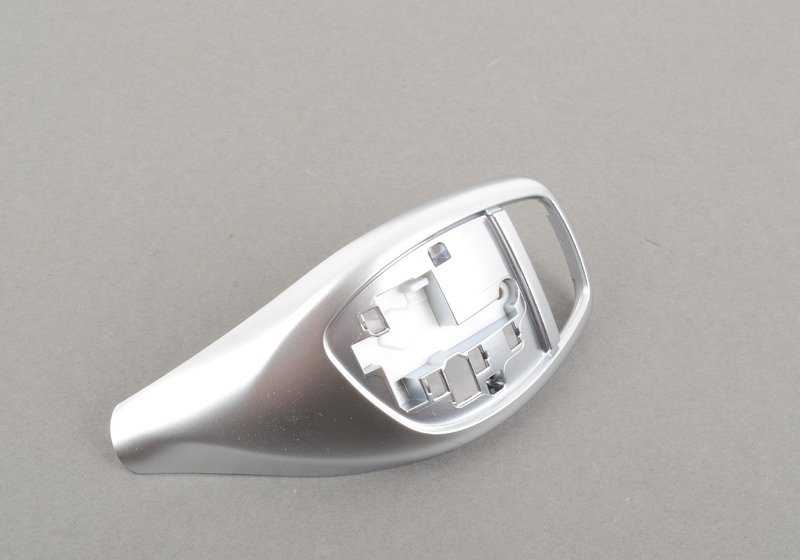 OME selector embellishing OEM 61319252139 for BMW F20, F21, F22, F23, F30, F31, F34, F35, F32, F33, F36, F10, F11, F18, F06, F12, F13, F25, F26. Original BMW.