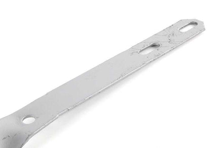 Soporte de escape OEM 18311728235 para BMW E36, E39, Z3. Compatible con modelos 320i con motor M50 y M52. Ideal para fijación del sistema de escape. Pieza original BMW.