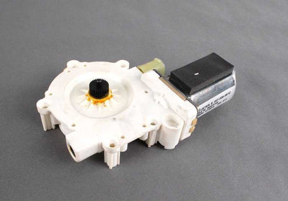 Motor elevalunas delantero izquierdo OEM 67628360511 para BMW Serie 5 E39, Z8 E52. Original BMW.