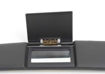 Parasoles izquierdo OEM 51168236129 para BMW E52. Repuesto original BMW.