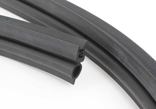 Junta de estanqueidad OEM 51711933992 para BMW E30 y Z1. Compatible con capó delantero en diferentes variantes. Original BMW.