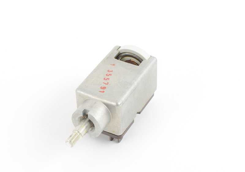 Interruptor de luces OEM 61311355791 para BMW E21, E12, E24. Original BMW.