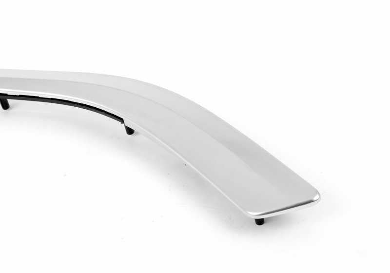 Moldura decorativa delantera derecha OEM 51417389534 para BMW F32, F33, F82, F83. Original BMW.
