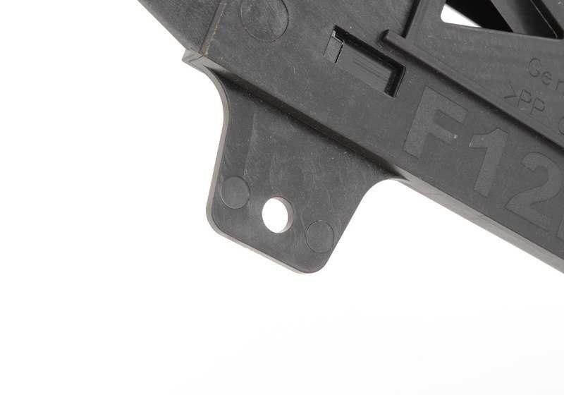 Soporte derecho del capó OEM 51647211520 para BMW F06, F12, F13. Original BMW.