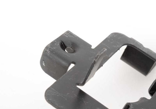 Soporte para módulo de luz Xenon derecha OEM 63126907424 para BMW E39 (520d, 520i). Compatible con modelos fabricados entre 1996 y 2003. Recambio original BMW.