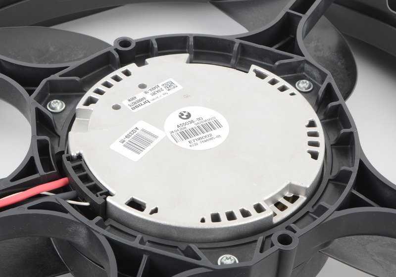 Fan support with Electrovantiler OEM 17427603762 for BMW E60, E61, E63 and E64. Compatible with N46 and N43 engines of 520i. Original BMW.