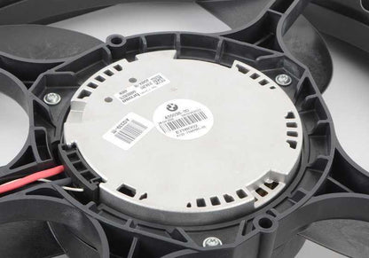 Fan support with Electrovantiler OEM 17427603762 for BMW E60, E61, E63 and E64. Compatible with N46 and N43 engines of 520i. Original BMW.