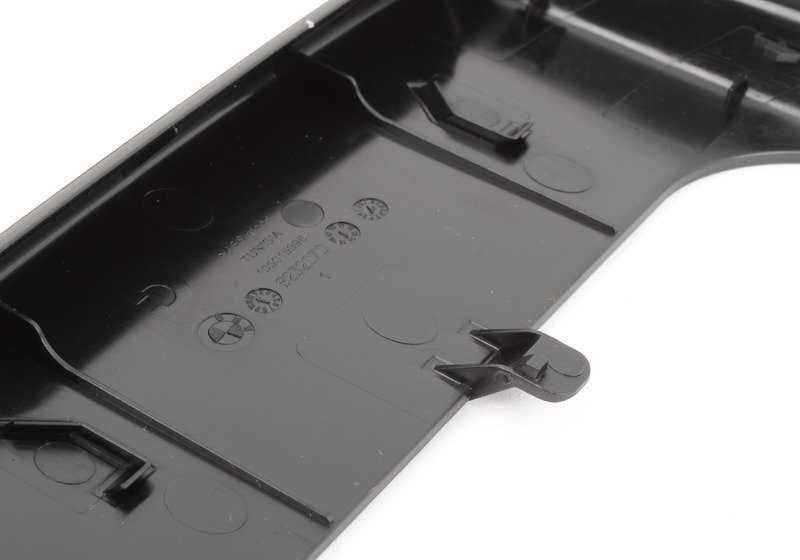 Tampa deslizante para BMW Série 3 F30, F31, F34, F35, F80, Série 4 F32, F33, F36, F82, F83 (OEM 51169253558). BMW originais.