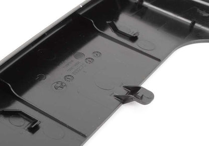 Tampa deslizante para BMW Série 3 F30, F31, F34, F35, F80, Série 4 F32, F33, F36, F82, F83 (OEM 51169253558). BMW originais.