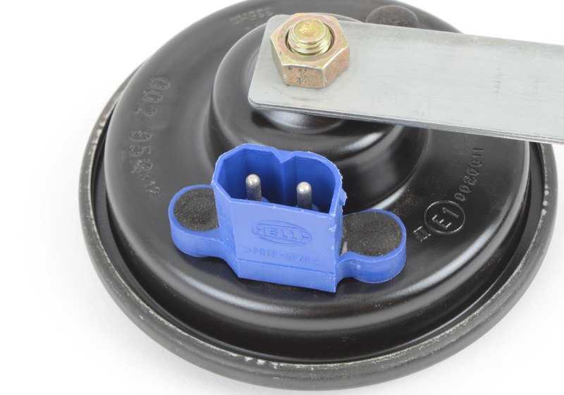 Claxon / Bocina OEM 61331379090 para BMW E30, E36, E34, E32, E31. Original BMW.