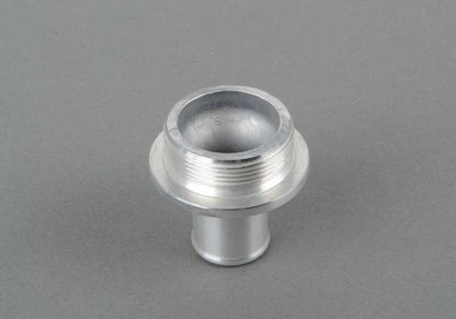 Roscado -Anschluss M36 OEM 11121257516 für BMW E21, E30, E12, E28. Das ursprüngliche BMW -Stück ist Teil des Motorzylindersystems.