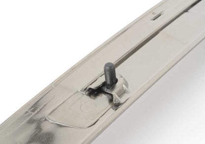 Capa decorativa direita para BMW Série 5 E39 (OEM 51452694098). BMW originais.