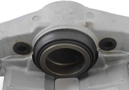 Carcasa del calibrador de freno izquierdo para BMW Serie 5 F10, F11, F18 Serie 6 F06, F12, F13 (OEM 34116792689). Original BMW.