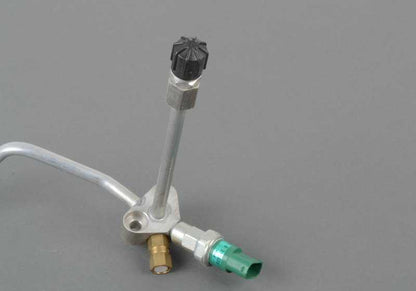 Tubo de alta presión aire acondicionado OEM 64538378602 para BMW E39 520i (todos los modelos M52 del 01/1996 al 06/2003). Original BMW.