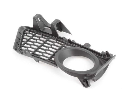 Rejilla paragolpes delantero derecho OEM 51118054156 para BMW F30 y F31. Compatible con versiones 316d, 316i. Pieza original BMW.