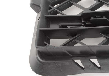 Right grille for BMW E84 (OEM 51117303758). Original BMW