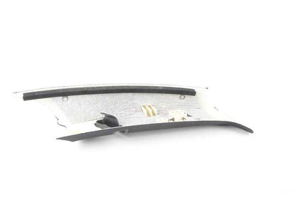 Revestimiento pilar trasero derecho OEM 51437041932 para BMW E39. Original BMW.