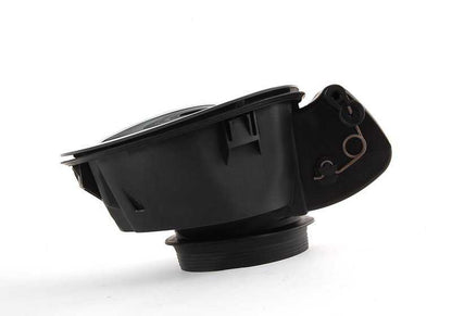 Tapa de gasolina cromada OEM 51170419864 para MINI R55 Cooper. Sustituye la tapa del depósito por una versión en cromo. Compatible con R55 Cooper (2007–2014). Original MINI.