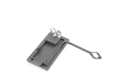 Tapa gancho remolque imprimada OEM 51122493939 para BMW E46 {316i AL11, AL12, AL21, AL22, AL51, AN72, AN82, AY11, AY31, AY32}. Original BMW.