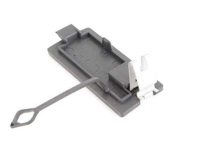 Tapa gancho remolque imprimada OEM 51122493939 para BMW E46 {316i AL11, AL12, AL21, AL22, AL51, AN72, AN82, AY11, AY31, AY32}. Original BMW.