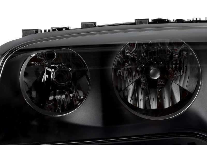 Faros delanteros izquierdo OEM 63123418423 para BMW E83. Original BMW.