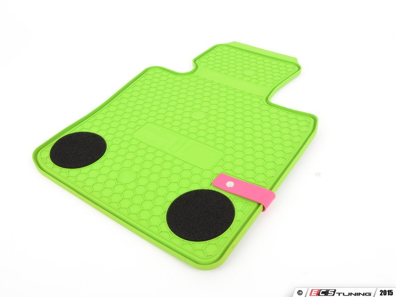 Juego de alfombrillas delanteras todo tiempo color Vivid Green OEM 51472354158 para MINI F55, F56, F57, F65, F66, F67… y más. Original MINI.