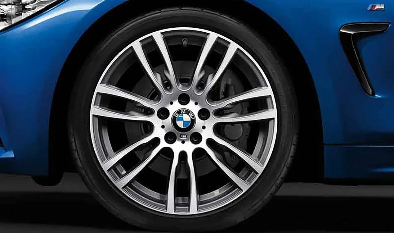 M Star-spoke alloy wheel 403 for BMW F30, F31, F32, F33, F36 (OEM 36117845882). Original BMW