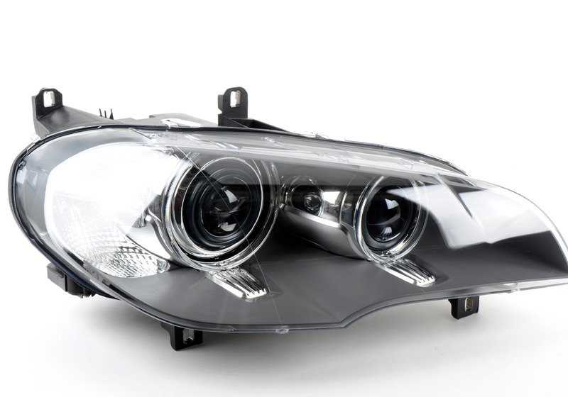 AHL-Xenon Headlight Right for BMW E70N (OEM 63127298452). Original BMW