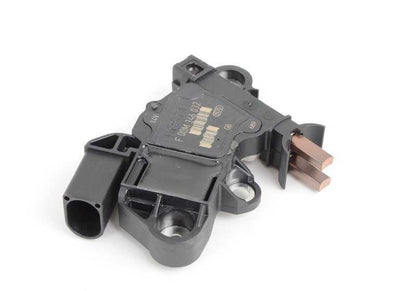 Regulador de alternador OEM 12317561924 para BMW E81, E82, E87, E88, E90, E91, E92, E93, E60, E61, E63, E64, E84, E83. Original BMW.