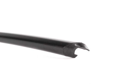 Listón de adorno vierteaguas derecho OEM 51138208500 para BMW Serie 3 E46. Original BMW.