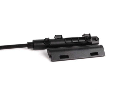 Cable de apertura capó OEM 51238190754 para BMW E39 520d, 520i (modelos con motor M47 y M52, manual y automático, años 1996-2003). Original BMW.