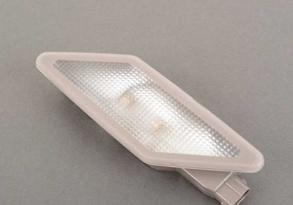 Luz interior trasera derecha OEM 63312254402 para BMW E36 (todos los modelos compatibles). Original BMW.