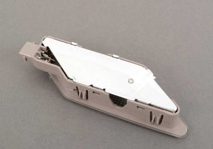 Luz interior trasera derecha OEM 63312254402 para BMW E36 (todos los modelos compatibles). Original BMW.