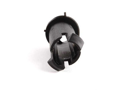 Casquillo guía asiento trasero OEM 52207027506 para BMW E46, E93, E63, E64, F12, F13. Compatible con versiones N. Original BMW.