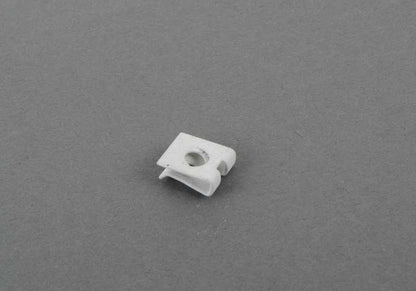 Tuerca de chapa para BMW E30, E34, E53 (OEM 51112239707). Original BMW