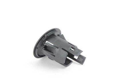 Soporte sensor PDC trasero exterior derecho OEM 51113402840 para BMW E83. Original BMW.