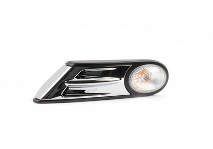 Intermitente lateral izquierdo OEM 63137188613 para MINI R55, R56, R57. Compatible con versiones Cooper y Cooper D. Original MINI.