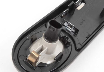 Intermitente lateral izquierdo OEM 63137188613 para MINI R55, R56, R57. Compatible con versiones Cooper y Cooper D. Original MINI.