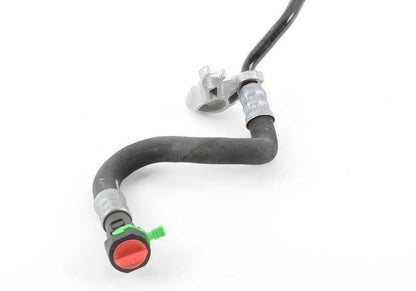 Tubería de retorno del radiador de aceite OEM 17227577636 para BMW E81, E82, E87, E87N, E88, E90, E90N, E91, E91N, E92, E92N, E93, E93N, E89. Original BMW.