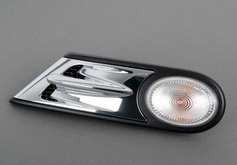 Intermitente lateral izquierdo OEM 63137188613 para MINI R55, R56, R57. Compatible con versiones Cooper y Cooper D. Original MINI.