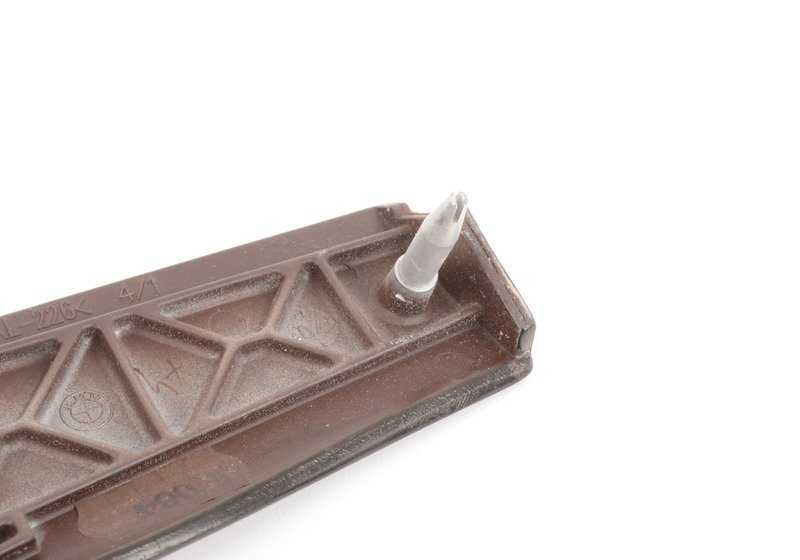 Embellecador Wood Board Left OEM 51458203825 per BMW E46 {316i, 316CI} compatibile con versioni con modifiche manuali e automatiche. BMW originale.