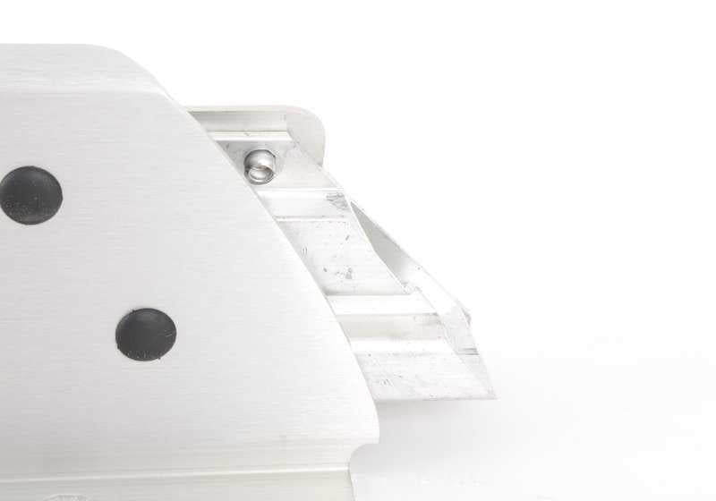 Autoublage droit Parment 51718403078 pour BMW X5 E53 (10/1998 - 09/2006). BMW d'origine.