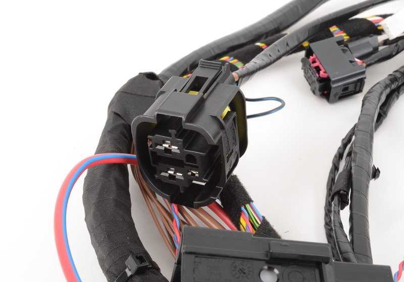 Cableado de reparación delantero derecho OEM 61129238717 para BMW E90, E91, E92, E93. Original BMW.